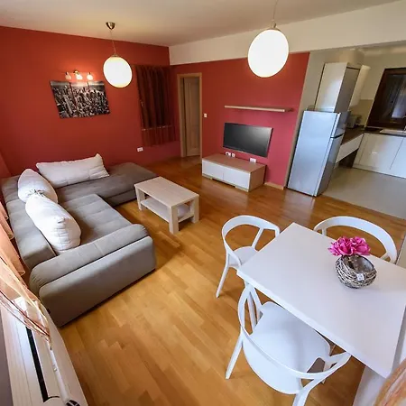 아파트 Apartments Vacanza *